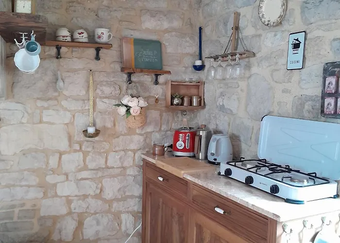 La Petite Authentique Nyaraló Gaillac-d'Aveyron