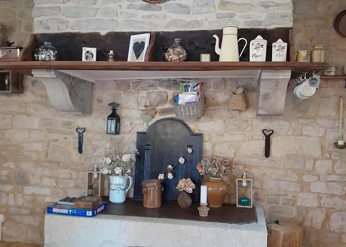 La Petite Authentique Nyaraló