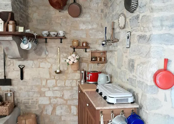 La Petite Authentique Nyaraló Gaillac-d'Aveyron